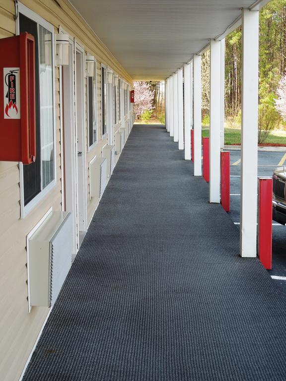 Atrium Inn & Suites Galloway Buitenkant foto